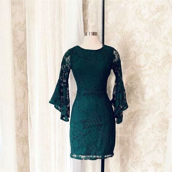 Lulus Green Bell Sleeve Lace Mini Dress Bodycon Medium M Formal Prom - Picture 1 of 4